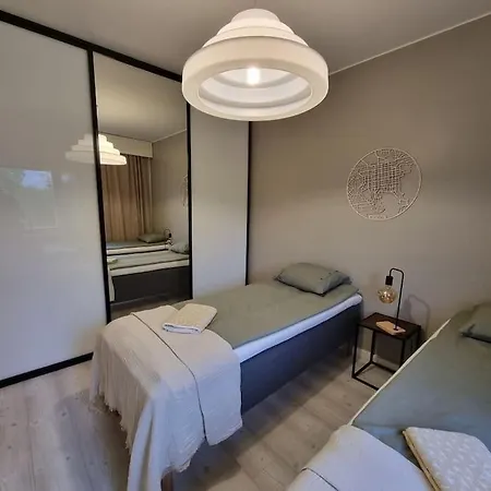 Aarneenkallio & Free Parking شقة كوبيو