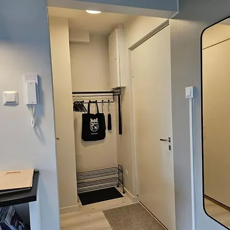 Aarneenkallio & Free Parking *