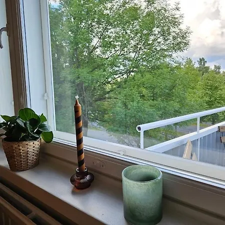 Aarneenkallio & Free Parking كوبيو